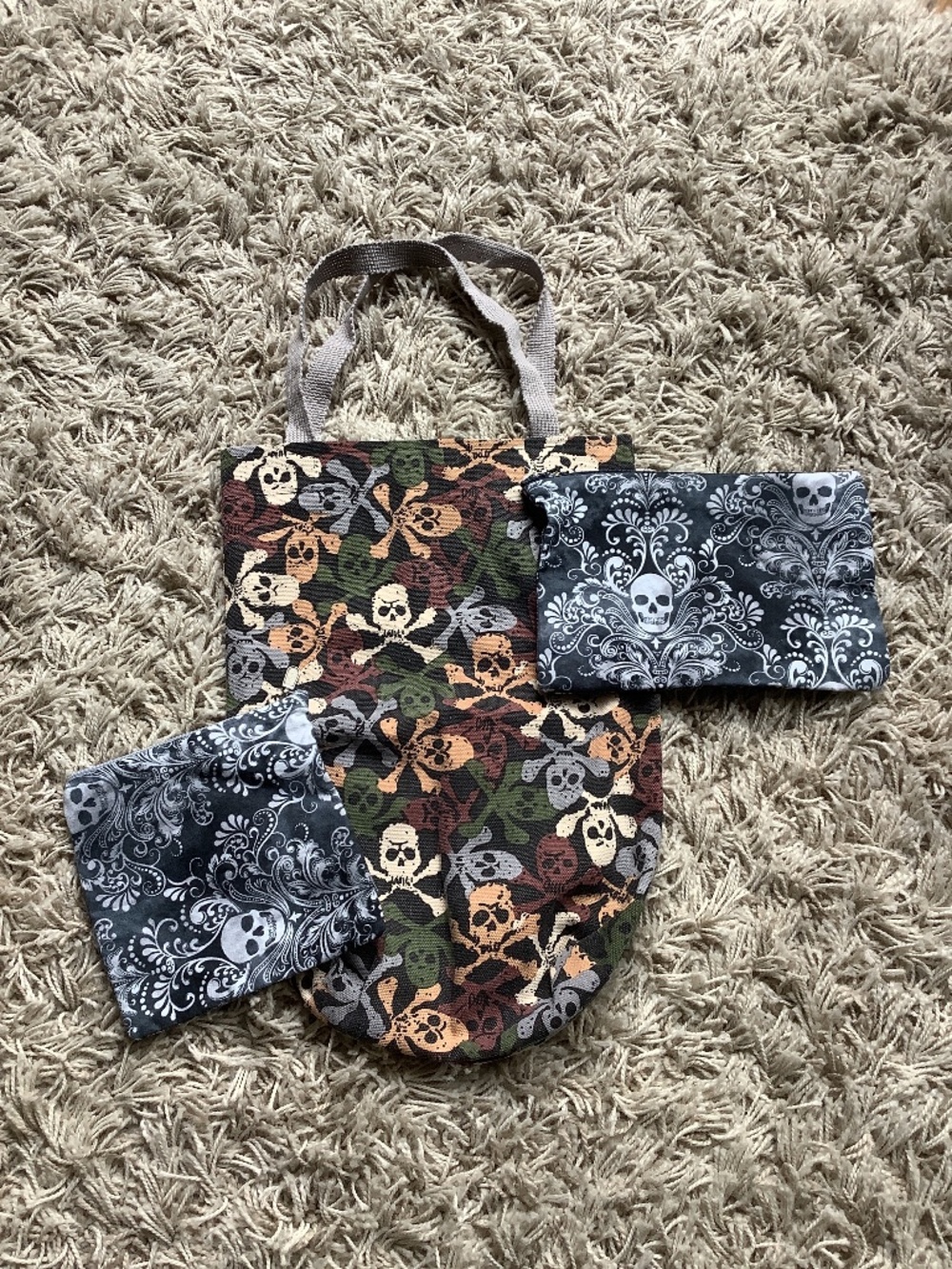 Three Skull bags